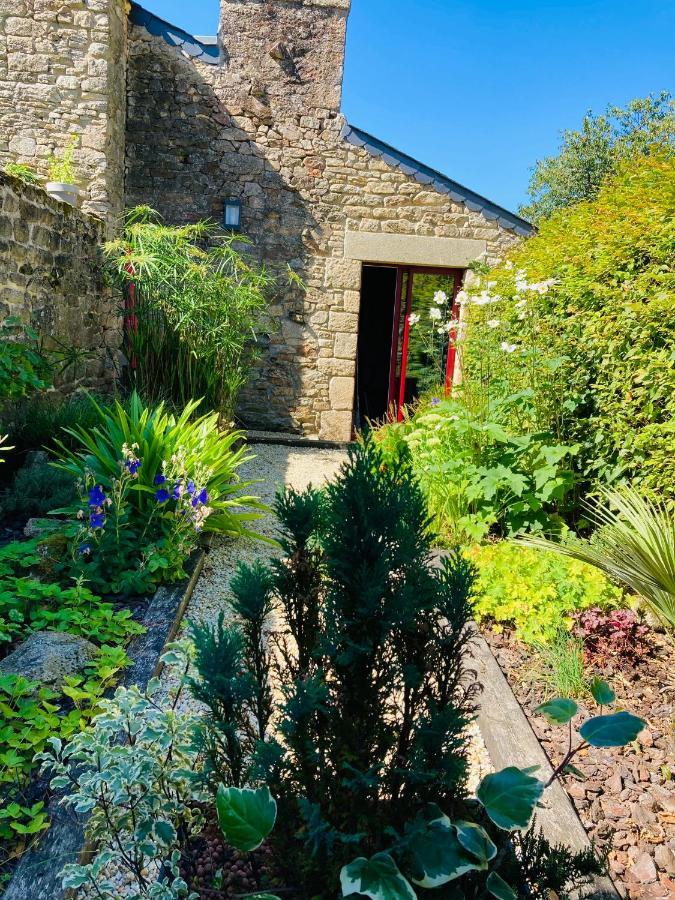Charmante Petite Maison Renovee Quistinic Exterior photo